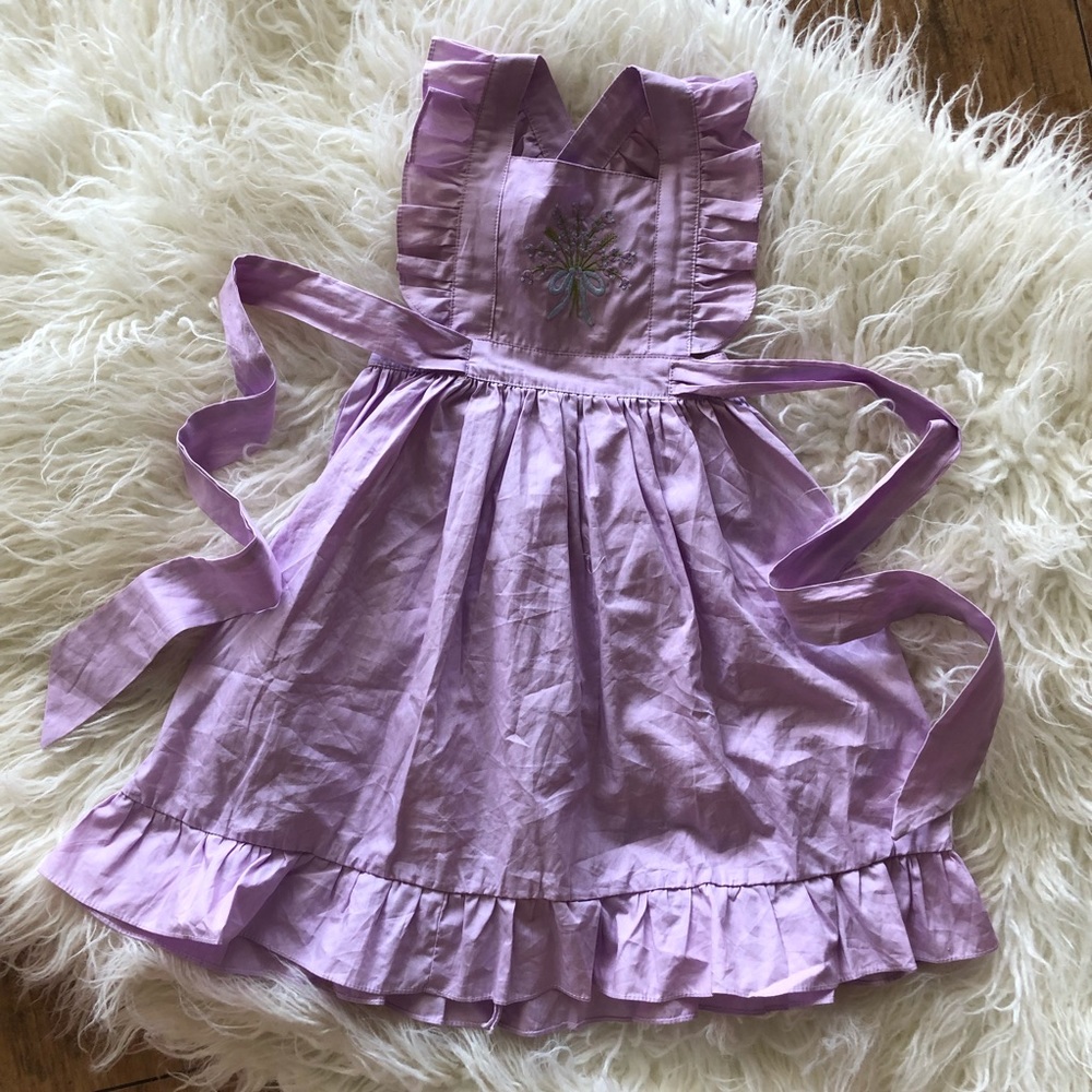 The Oaks Apparel 4T lavender Dress EUC